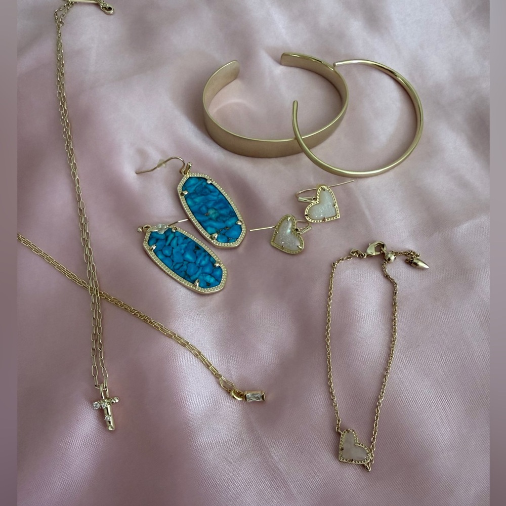 Gold Kendra Scott bundle
